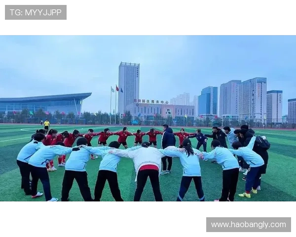 篮球燃动青春逐梦赛场展现团队拼搏与荣耀时刻 篮球燃动青春逐梦赛场展现团队拼搏与荣耀时刻