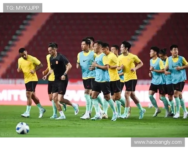 重庆羽毛球队在世界杯预选赛中以67分高居榜首展现强劲实力