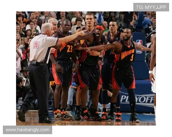 勇士与小牛黑八对决精彩视频回顾与分析